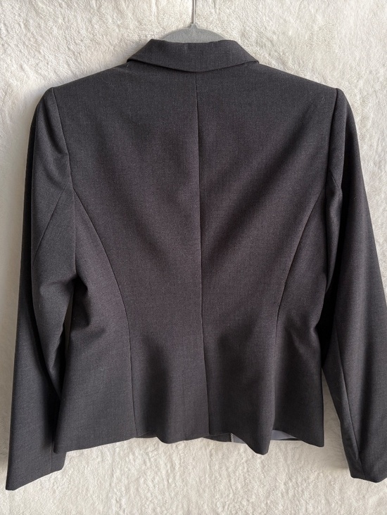 NWOT Calvin Klein Suit Jacket - Charcoal Gray - Size 6P - Picture 3 of 12